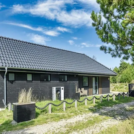 Locan - 1-2km From The Sea By Interhome Feriehus *